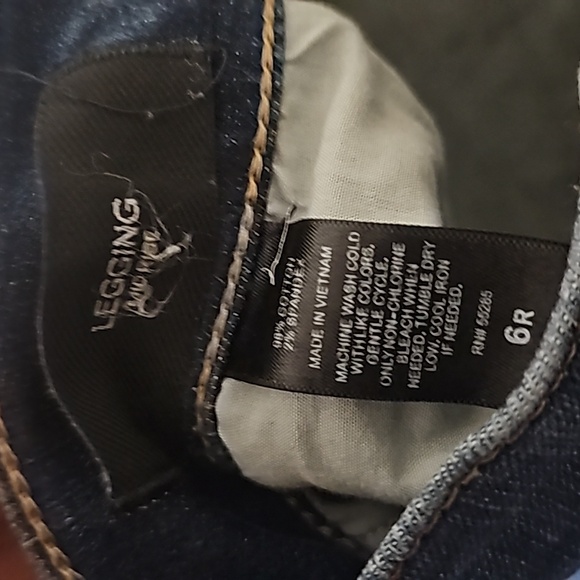 Express Jeans MidRise Distressed Leggings Sz 6R - Picture 3 of 4